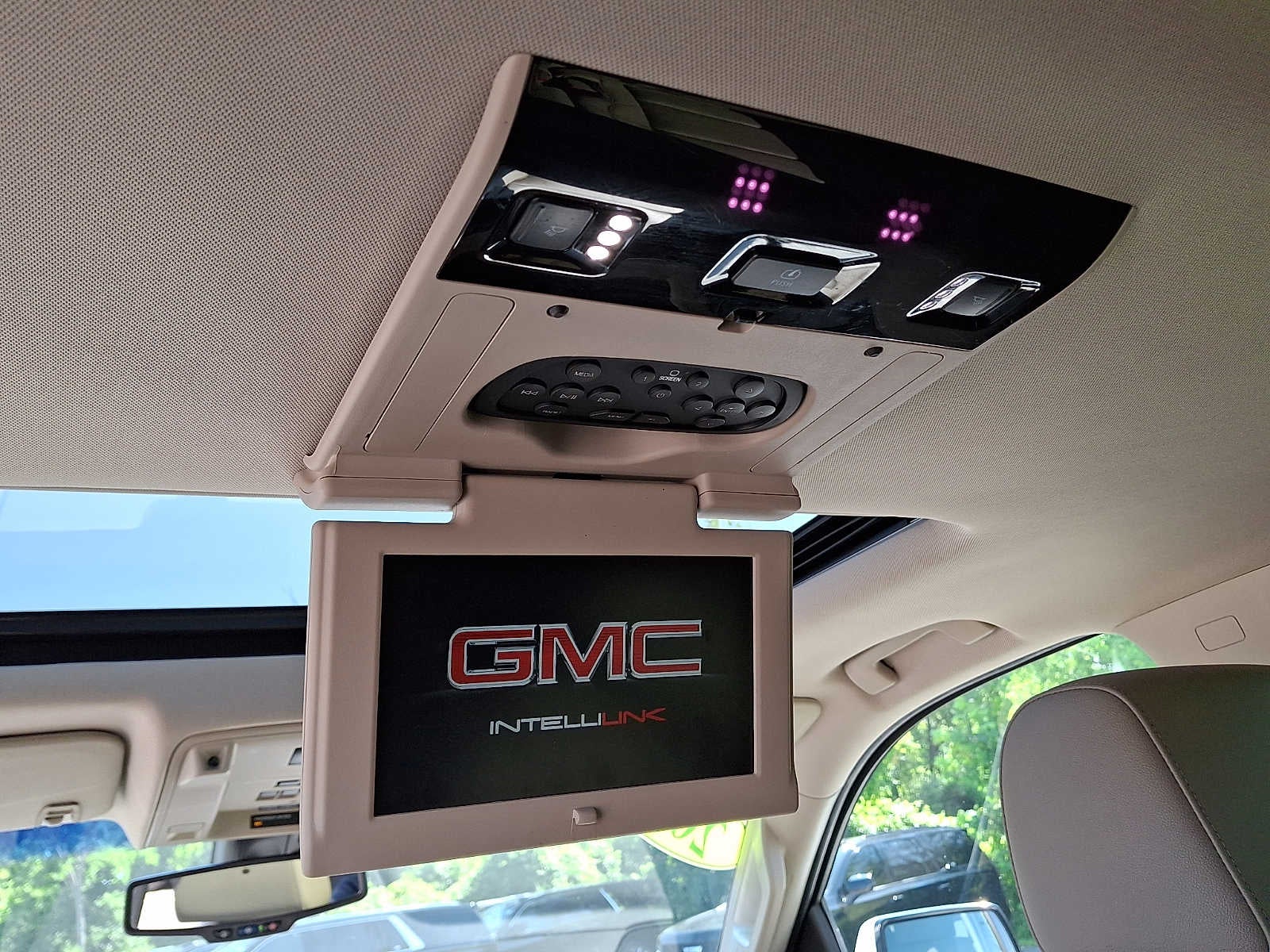 2019 GMC Yukon 4WD 4dr SLT