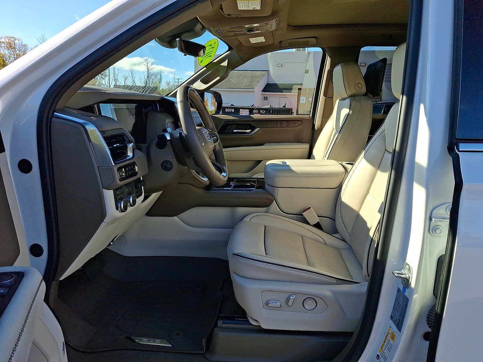 2025 GMC Yukon 4WD 4dr Denali
