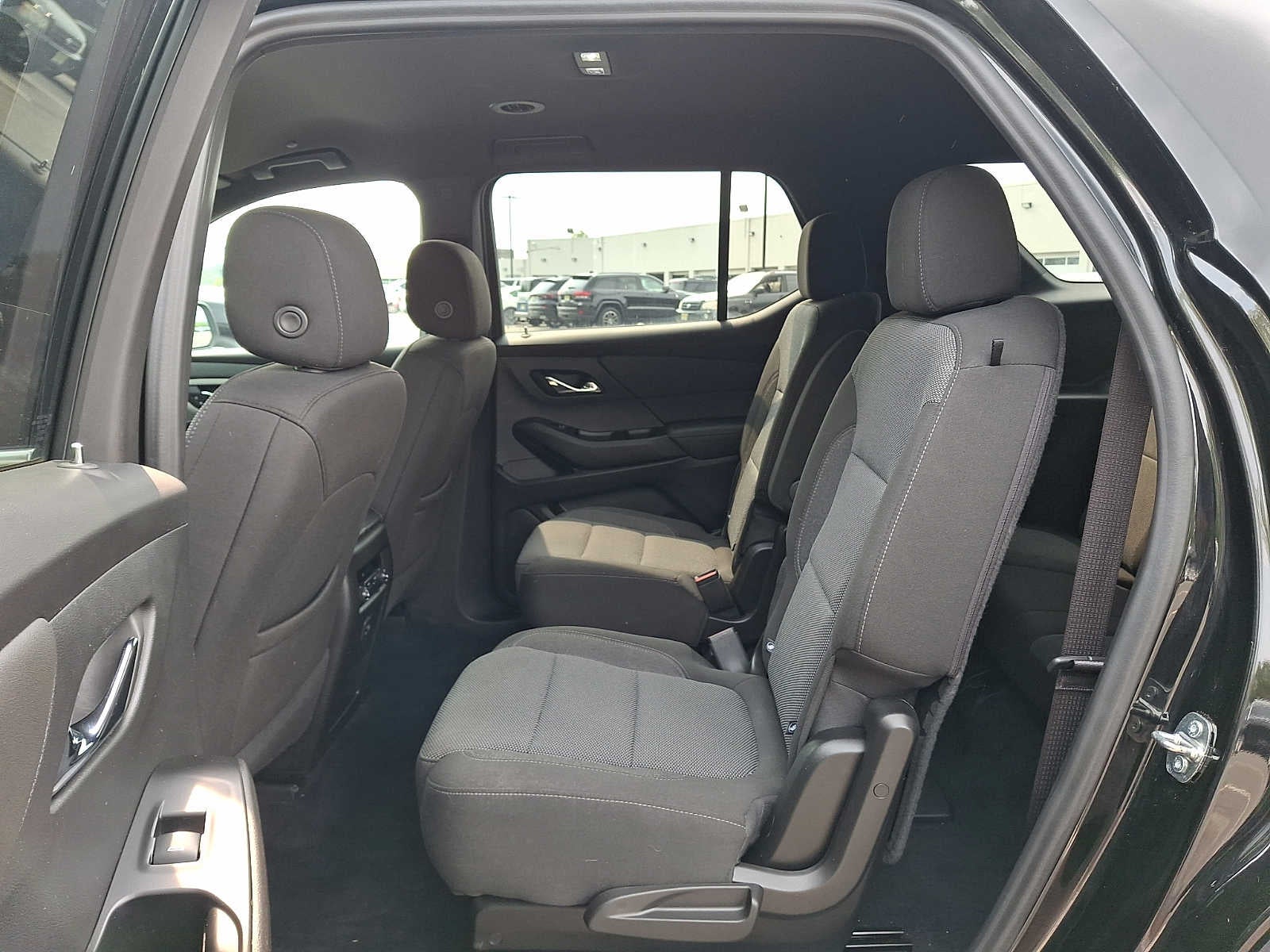 2023 Chevrolet Traverse AWD 4dr LT Cloth w/1LT