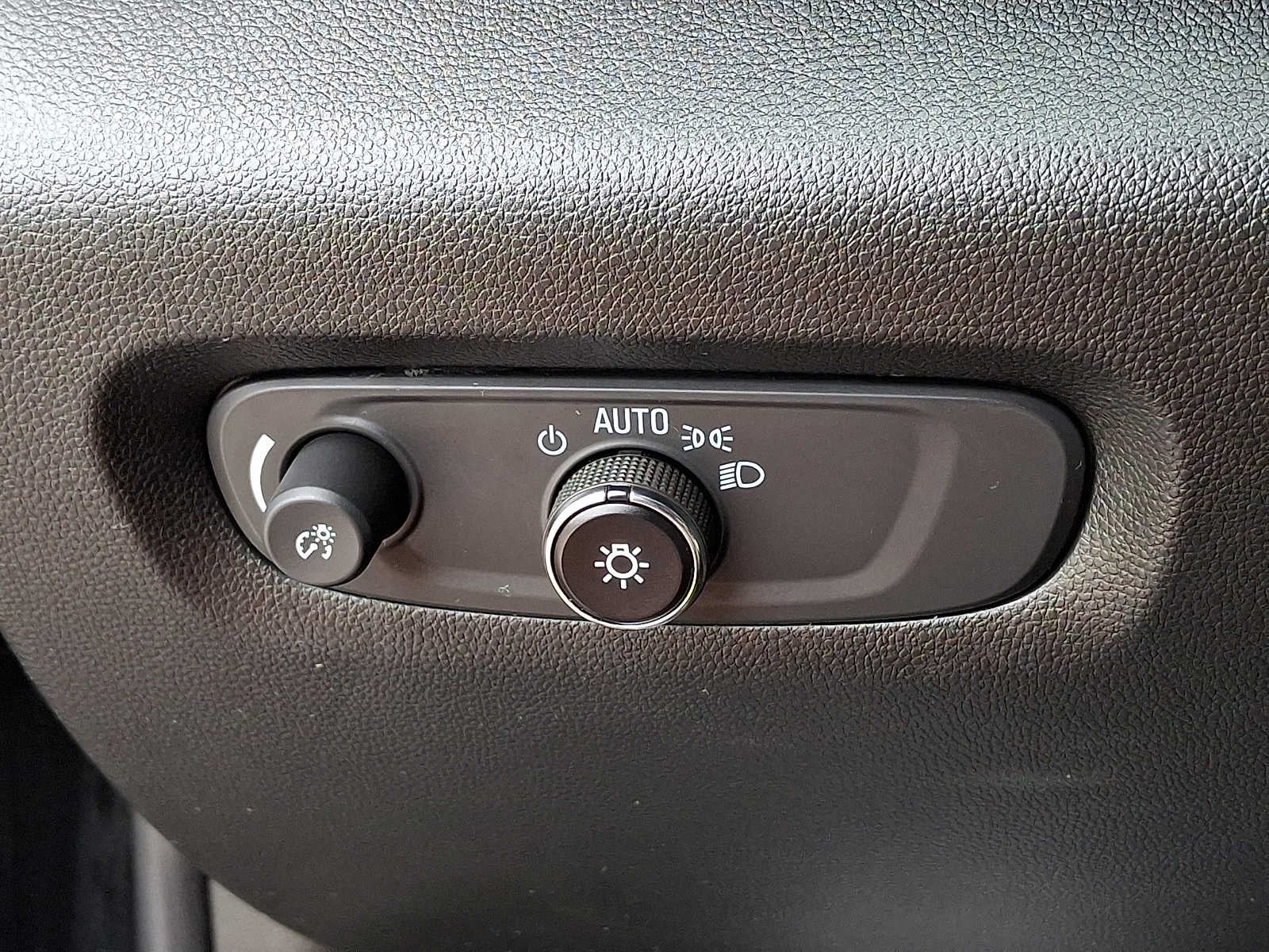 2023 Chevrolet Traverse AWD 4dr LT Cloth w/1LT