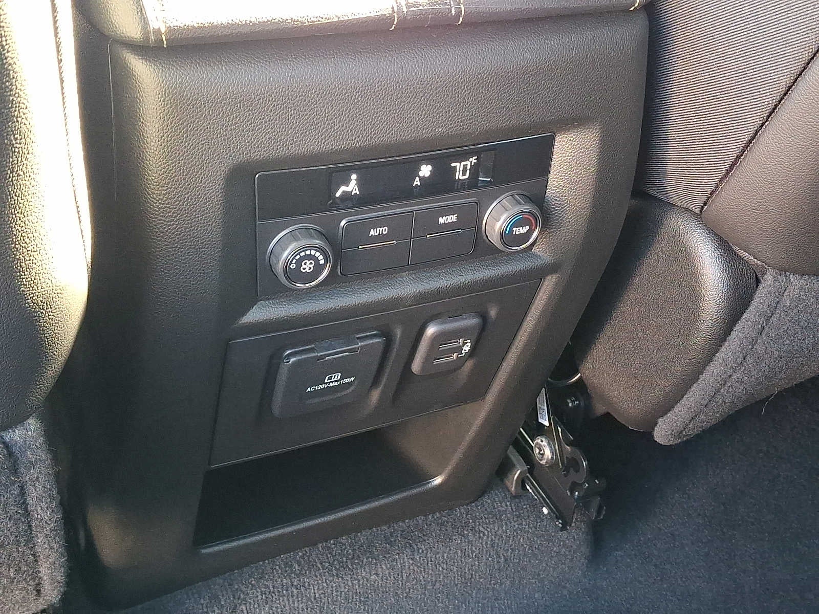 2023 Chevrolet Traverse AWD 4dr LT Leather