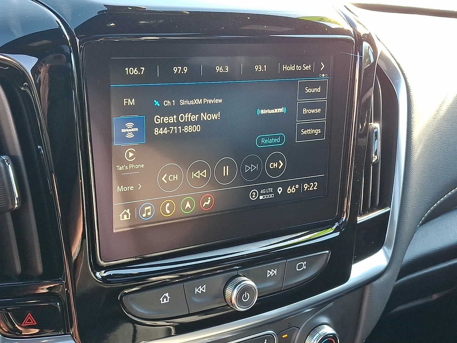 2023 Chevrolet Traverse AWD 4dr LT Leather