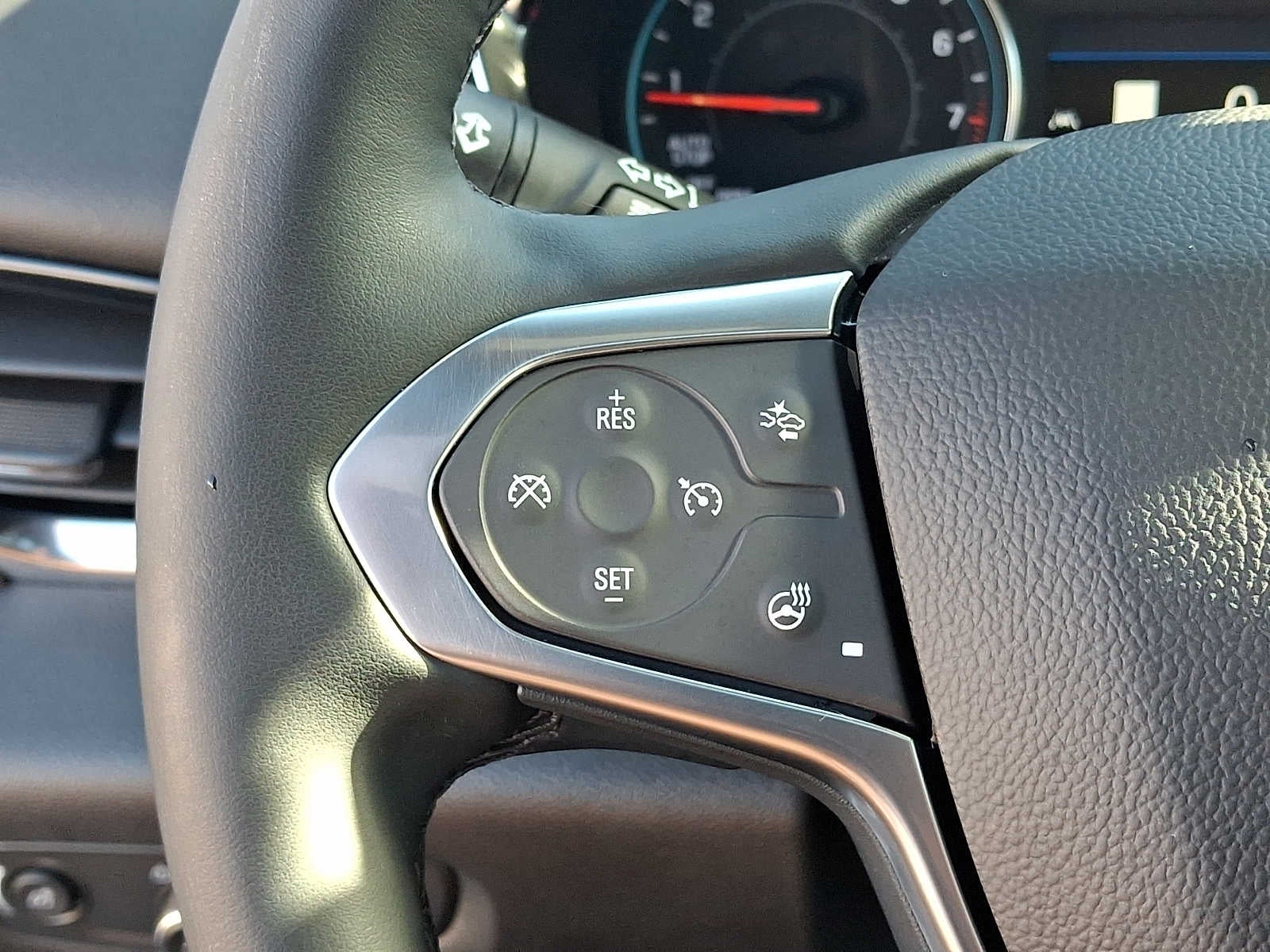 2023 Chevrolet Traverse AWD 4dr LT Leather