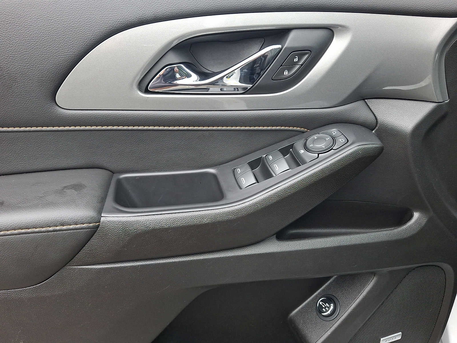 2021 Chevrolet Traverse AWD 4dr LT Leather