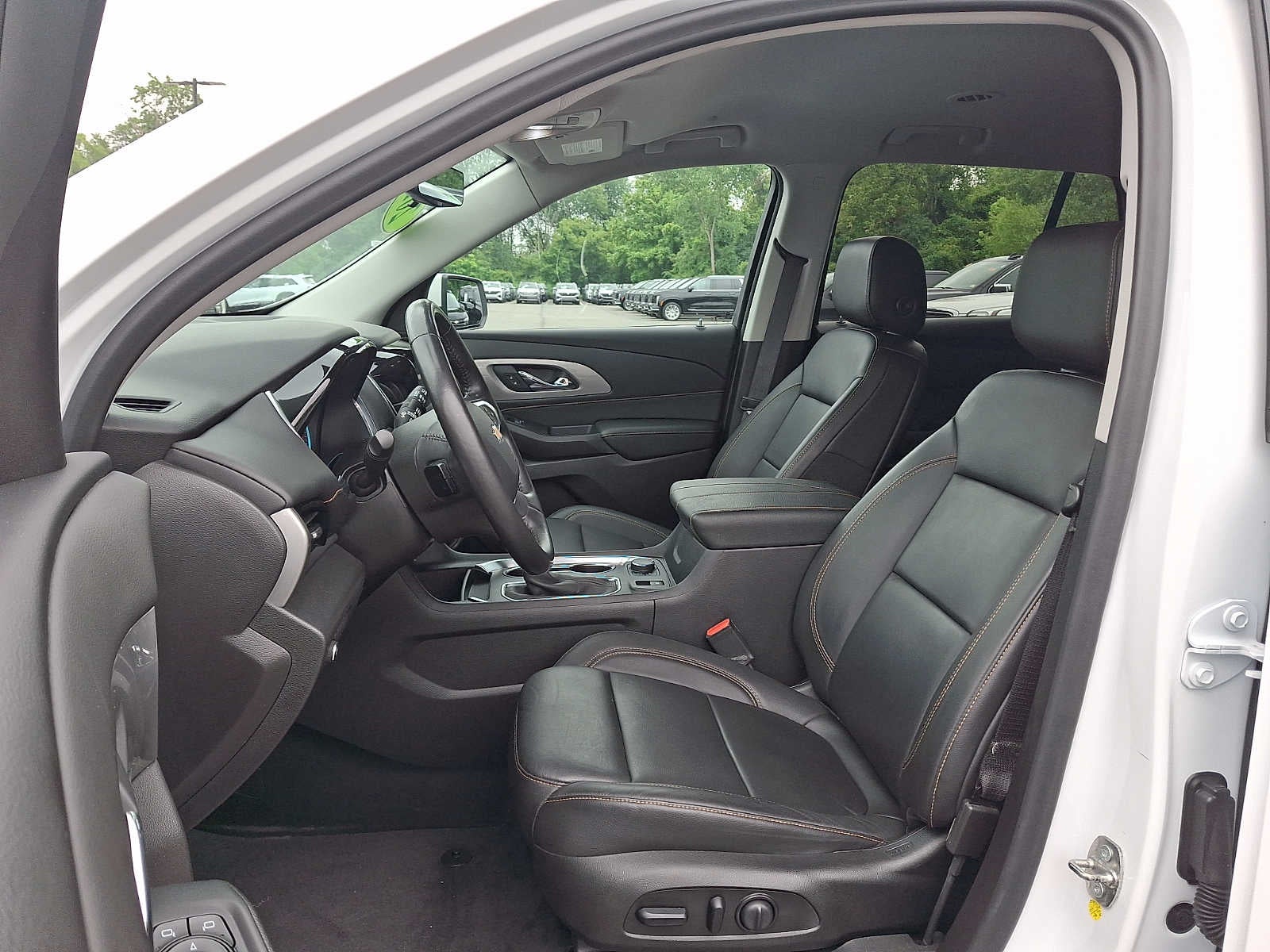 2021 Chevrolet Traverse AWD 4dr LT Leather