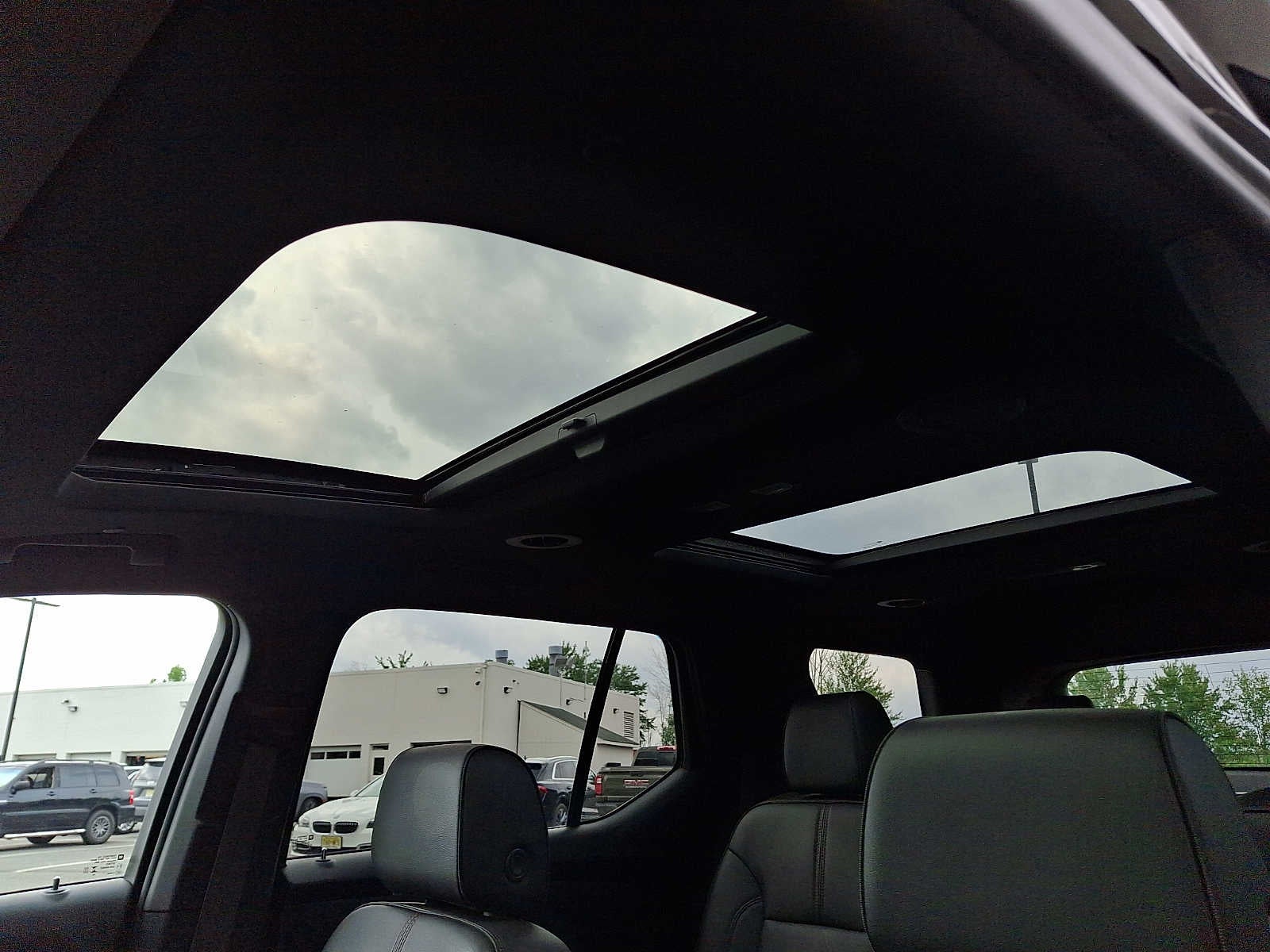 2023 Chevrolet Traverse AWD 4dr RS
