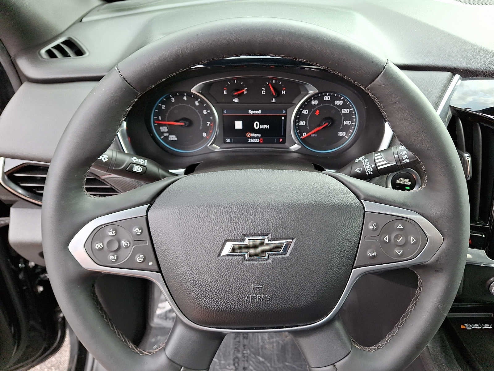 2023 Chevrolet Traverse AWD 4dr RS
