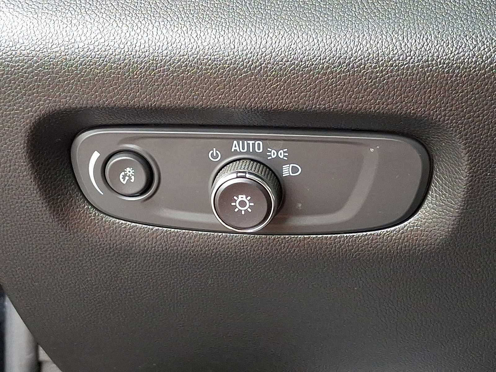 2023 Chevrolet Traverse AWD 4dr RS