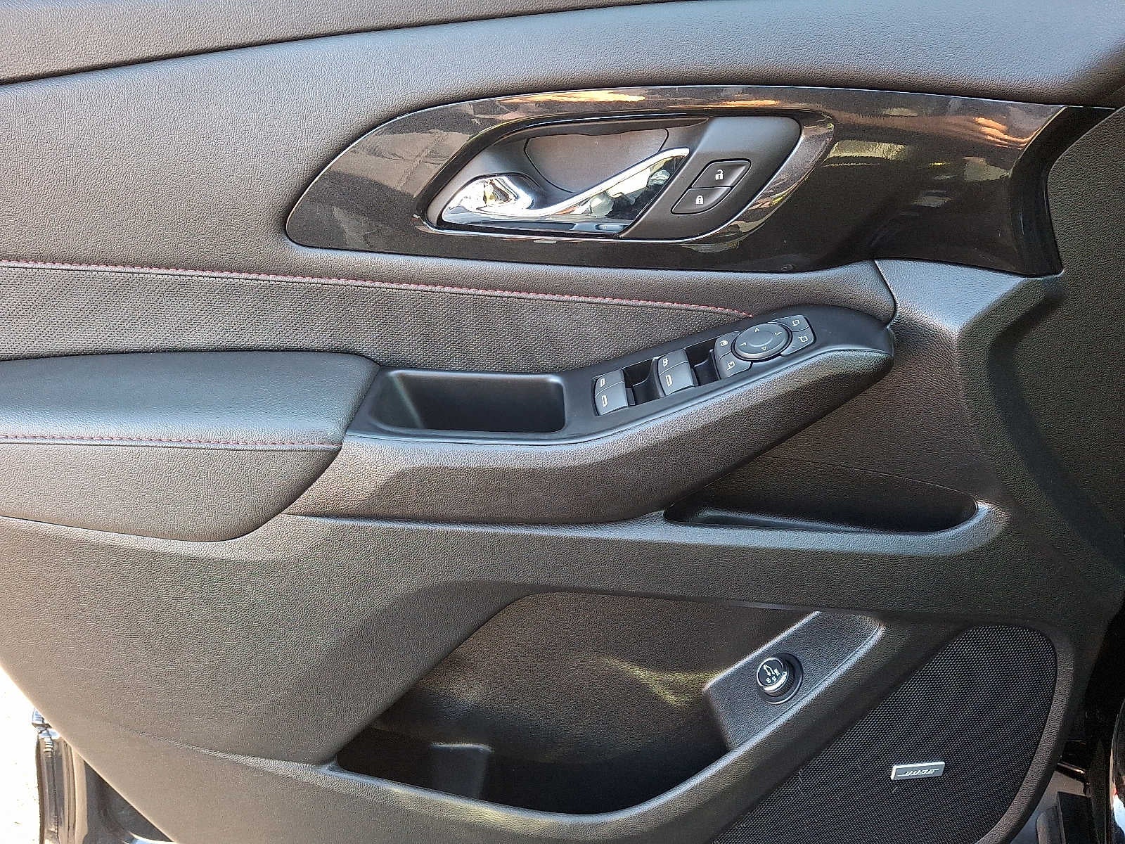 2023 Chevrolet Traverse AWD 4dr RS