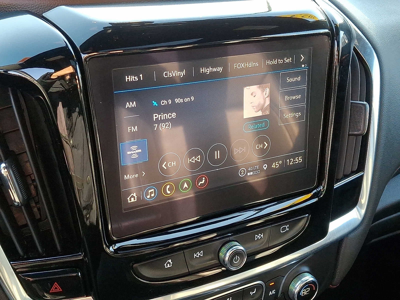 2023 Chevrolet Traverse AWD 4dr RS