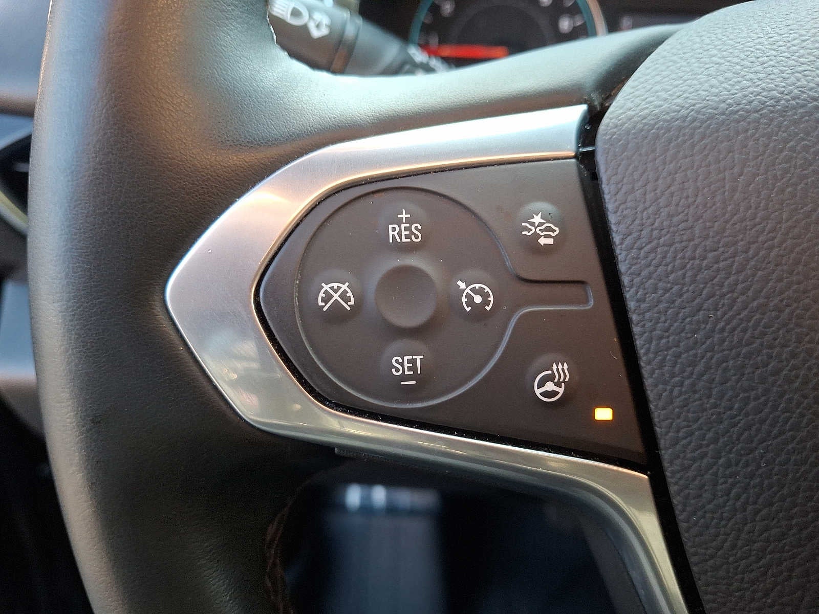 2023 Chevrolet Traverse AWD 4dr RS