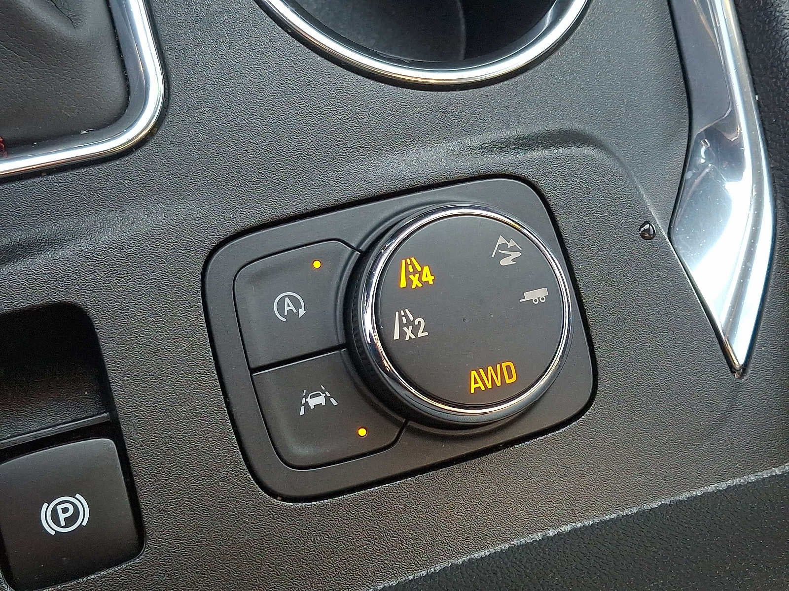 2023 Chevrolet Traverse AWD 4dr RS