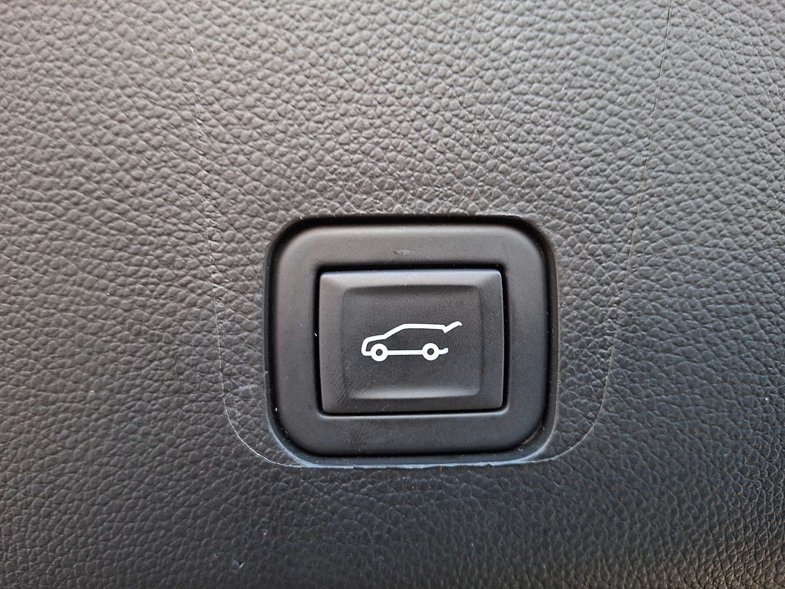 2023 Chevrolet Traverse AWD 4dr RS