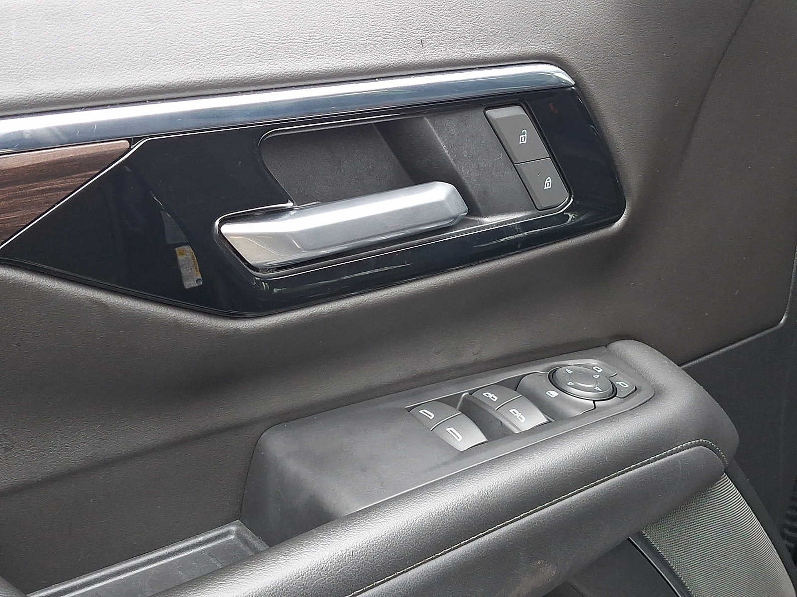 2025 Chevrolet Tahoe 4WD 4dr LS