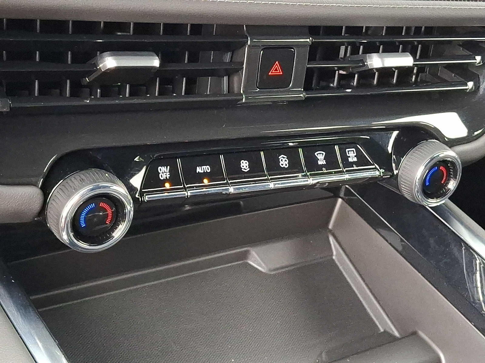 2025 Chevrolet Tahoe 4WD 4dr LS