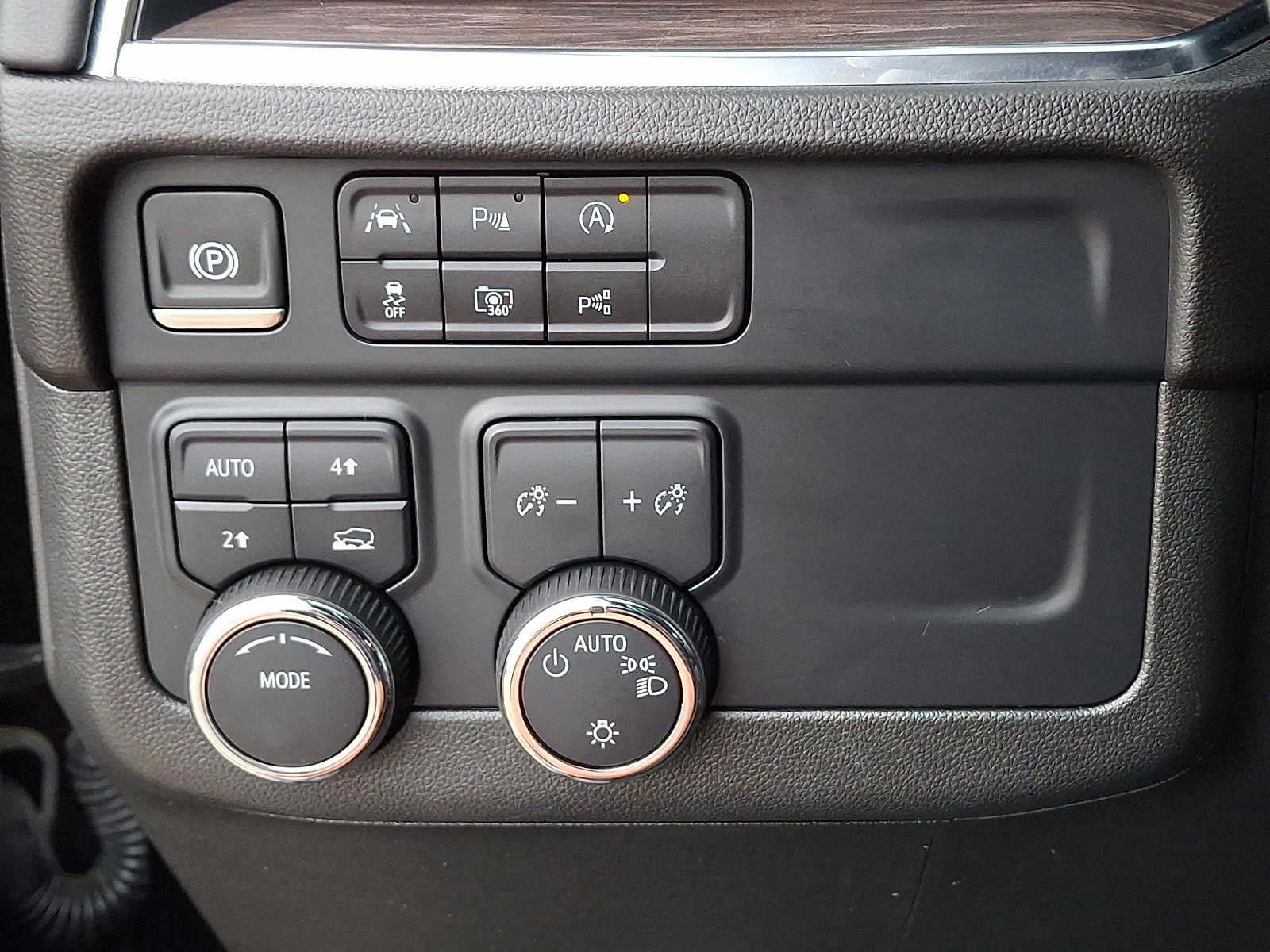 2025 Chevrolet Tahoe 4WD 4dr LS