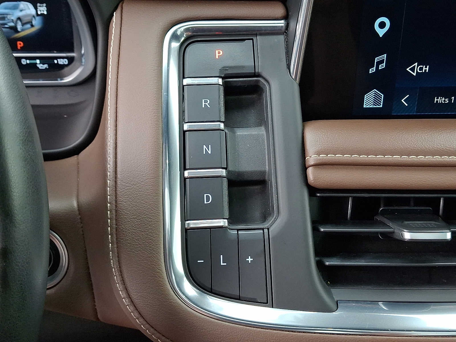 2023 Chevrolet Suburban 4WD 4dr High Country