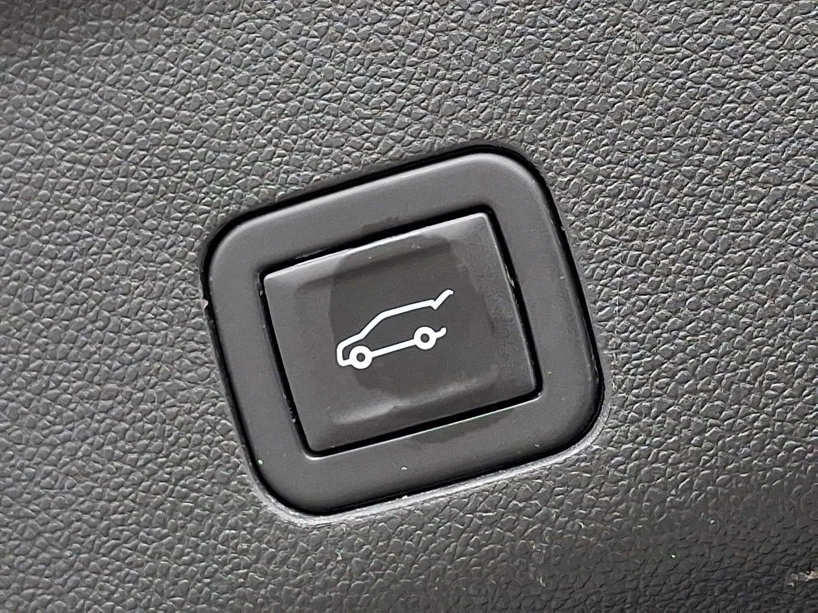 2023 Chevrolet Suburban 4WD 4dr High Country