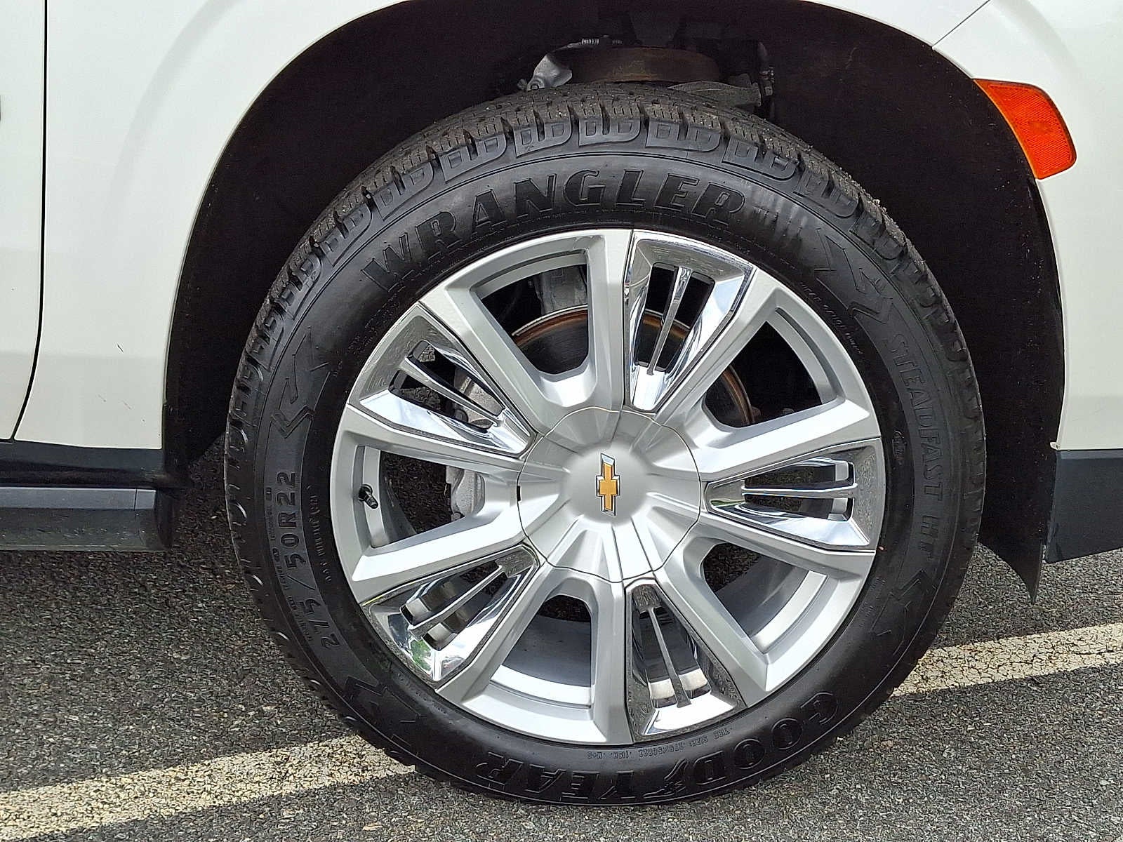 2023 Chevrolet Suburban 4WD 4dr High Country
