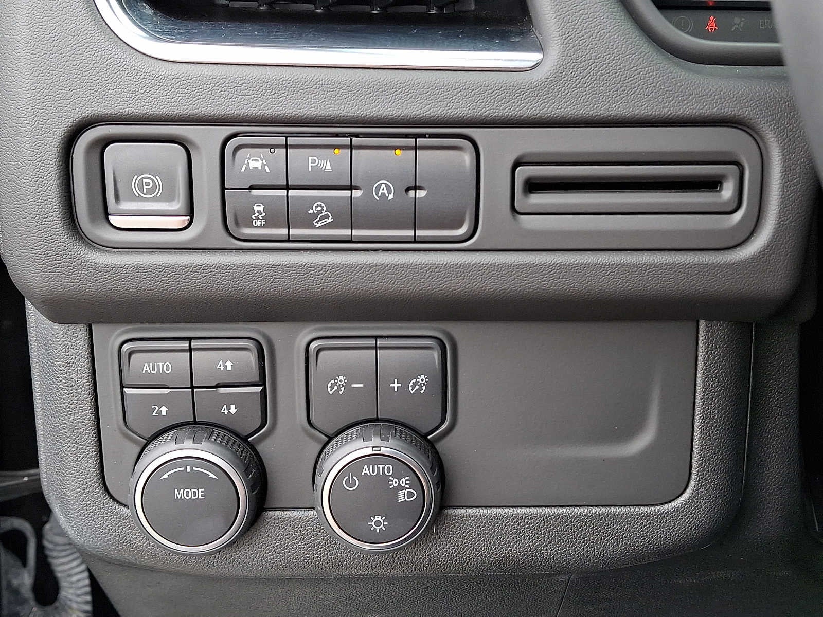 2023 Chevrolet Tahoe 4WD 4dr Premier