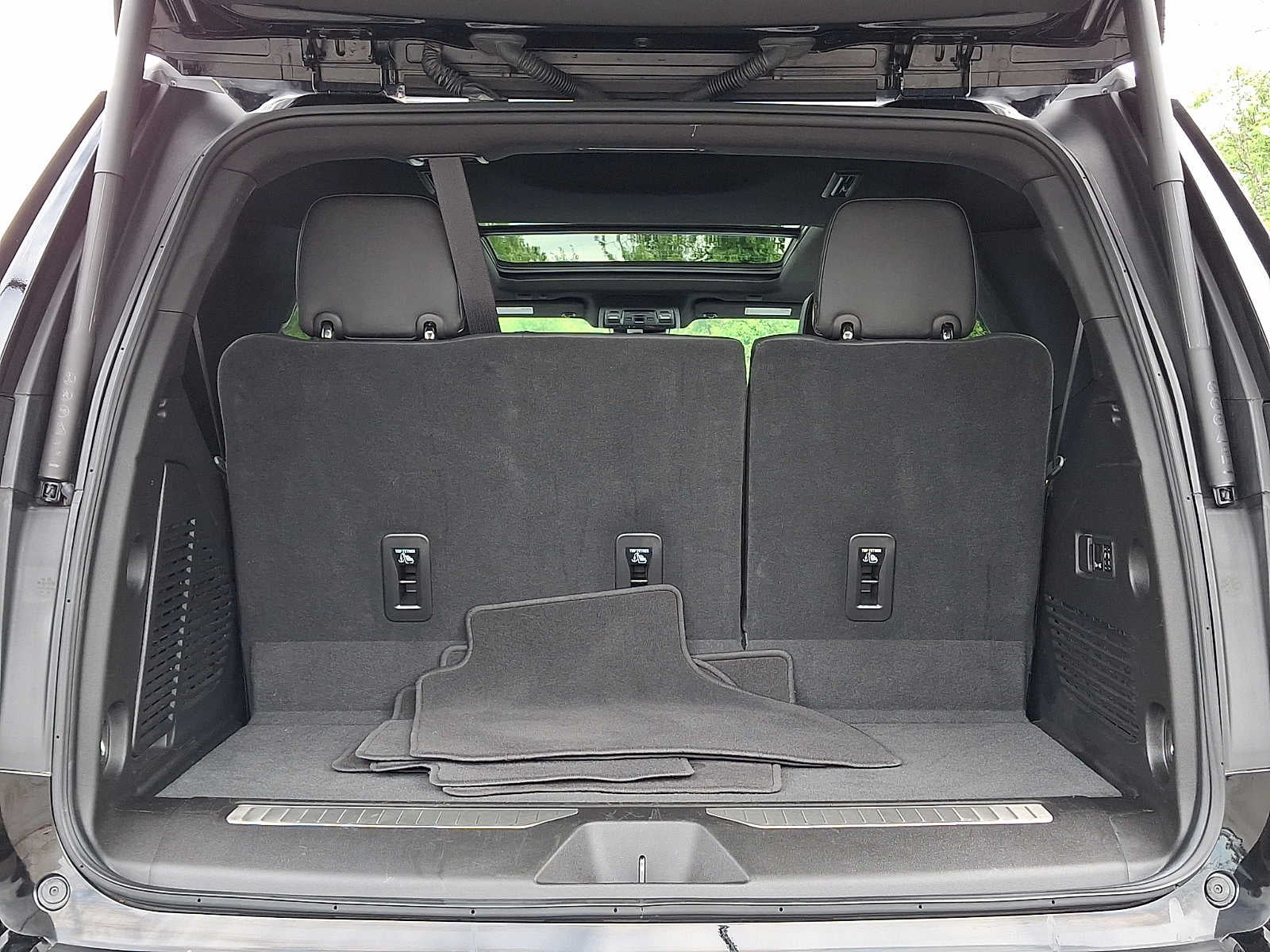 2023 Chevrolet Tahoe 4WD 4dr Premier