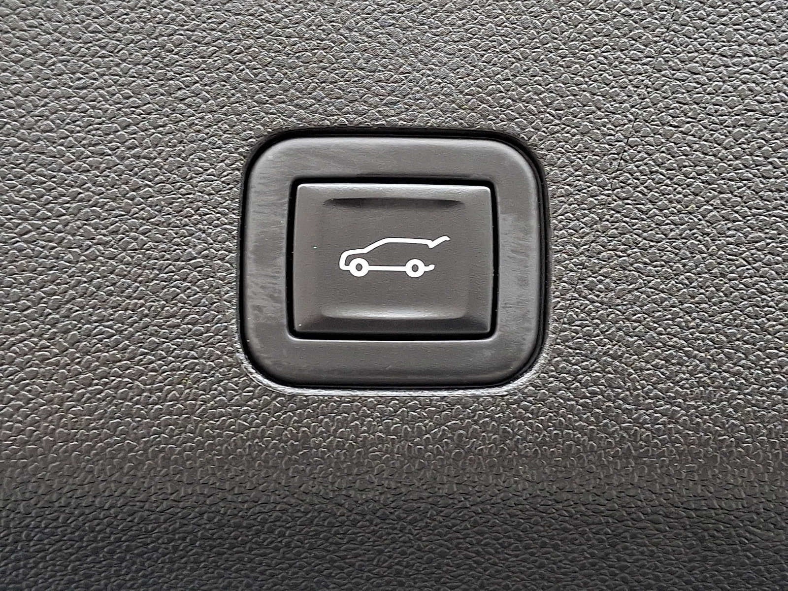 2023 Chevrolet Tahoe 4WD 4dr Premier
