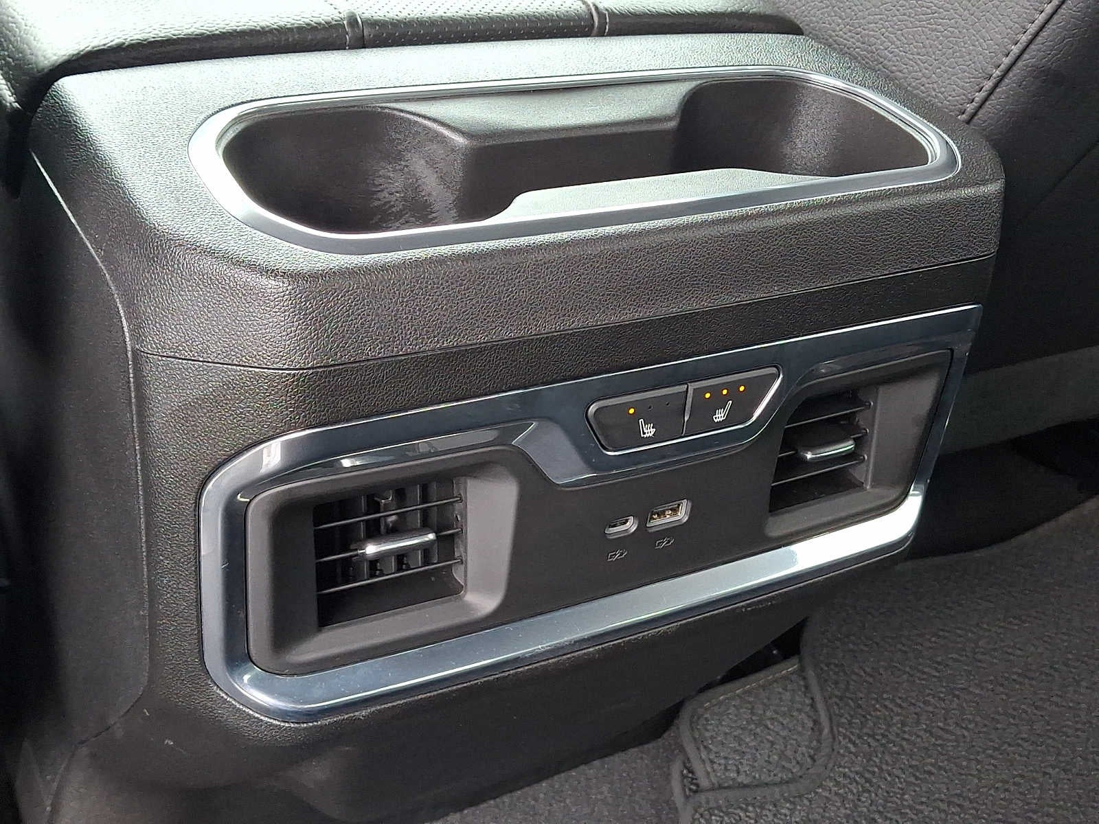 2024 GMC Sierra 2500HD 4WD Crew Cab 159 Denali