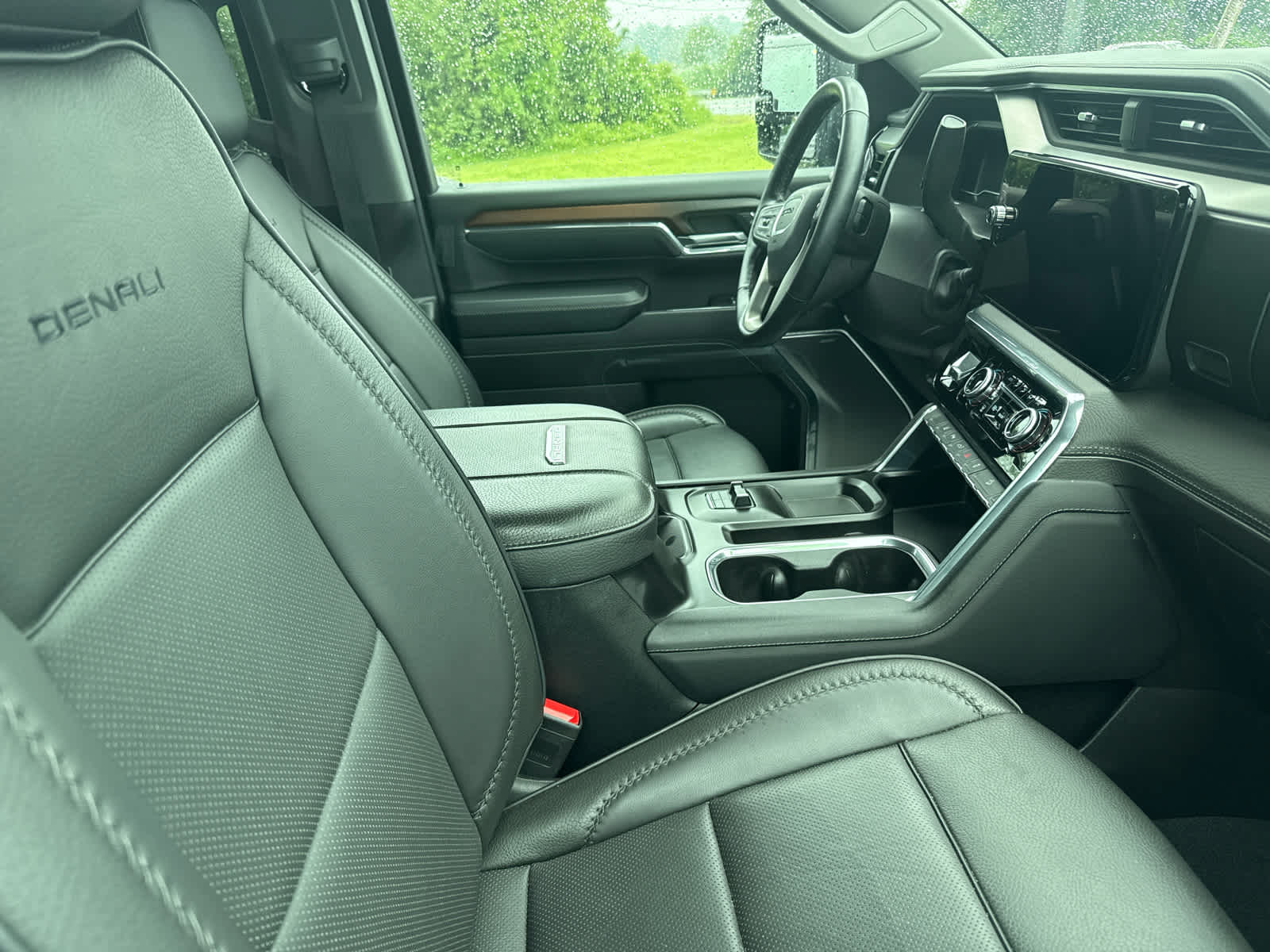 2024 GMC Sierra 2500HD 4WD Crew Cab 159 Denali