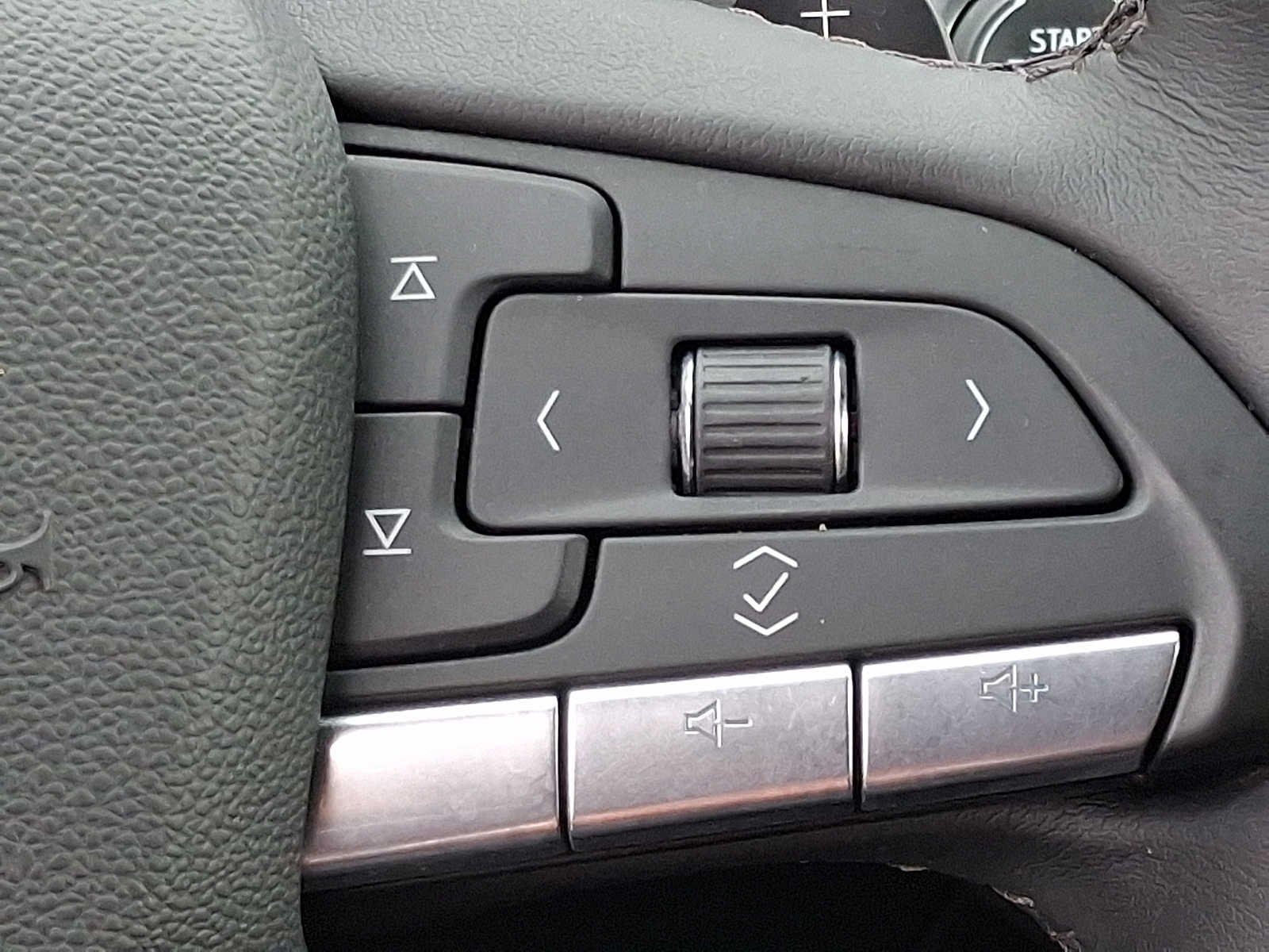 2023 Cadillac XT4 AWD 4dr Luxury