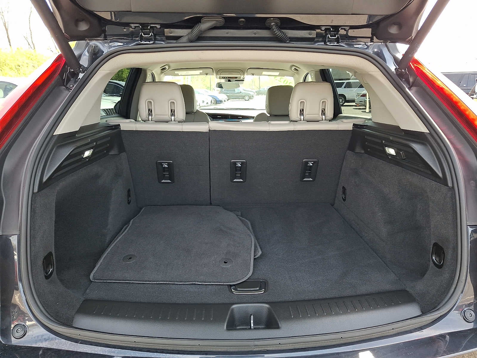 2023 Cadillac XT4 AWD 4dr Luxury