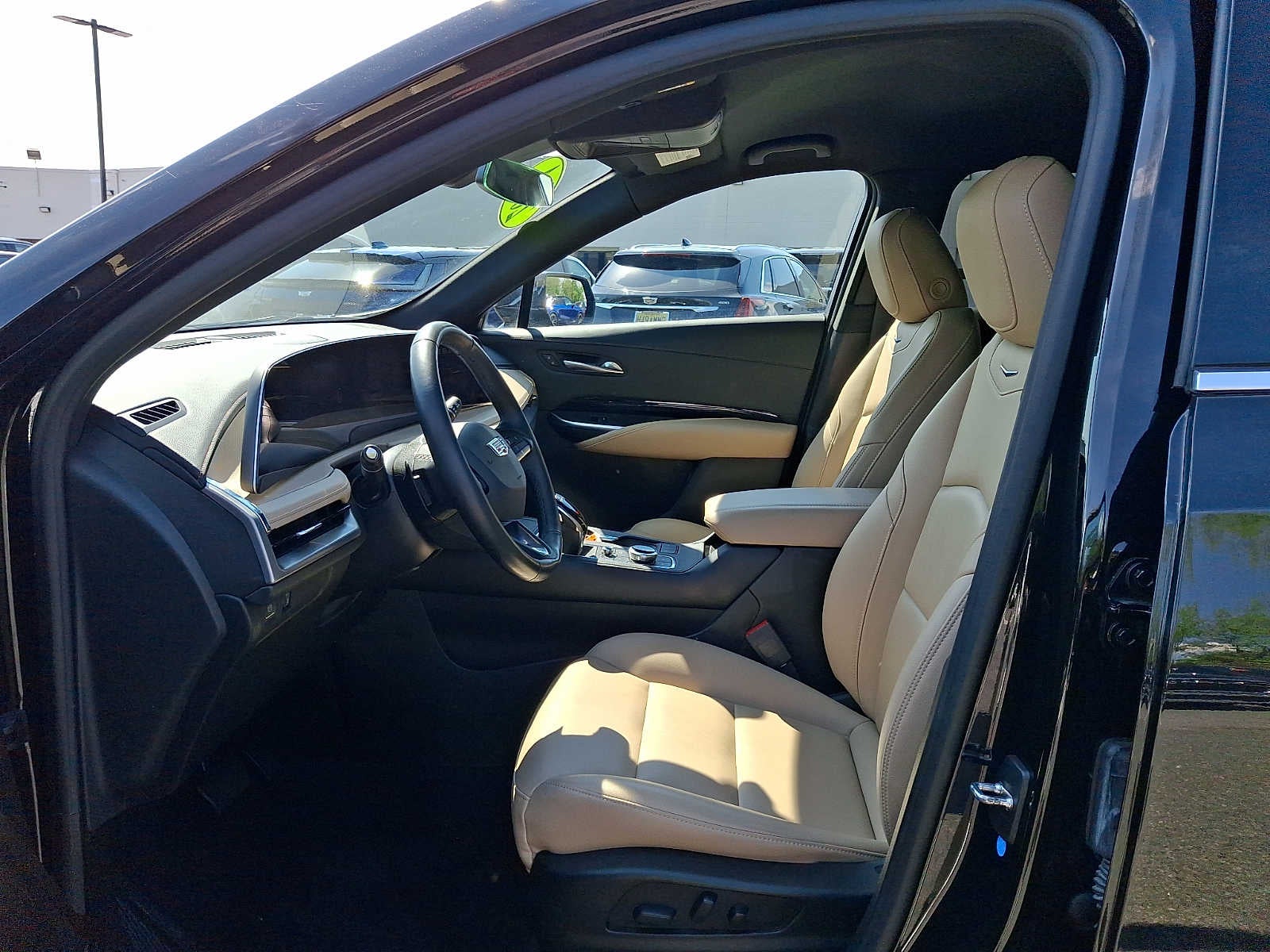 2024 Cadillac XT4 AWD 4dr Luxury