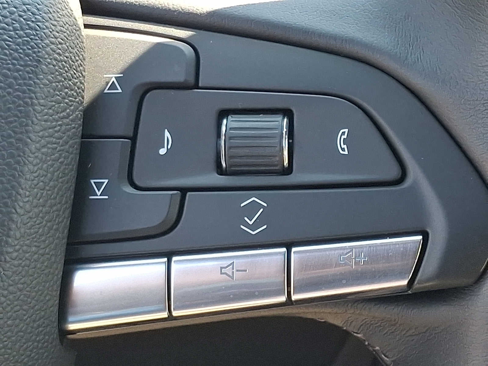 2024 Cadillac XT4 AWD 4dr Luxury