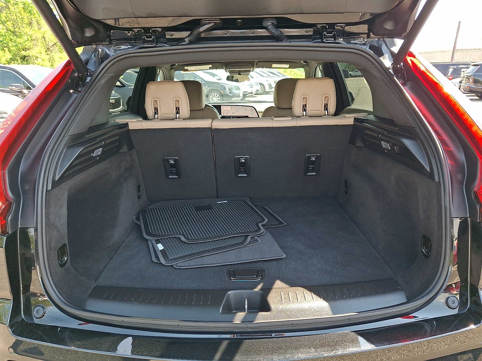 2024 Cadillac XT4 AWD 4dr Luxury