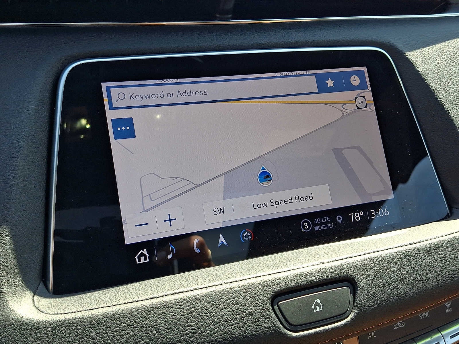 2023 Cadillac XT4 AWD 4dr Premium Luxury