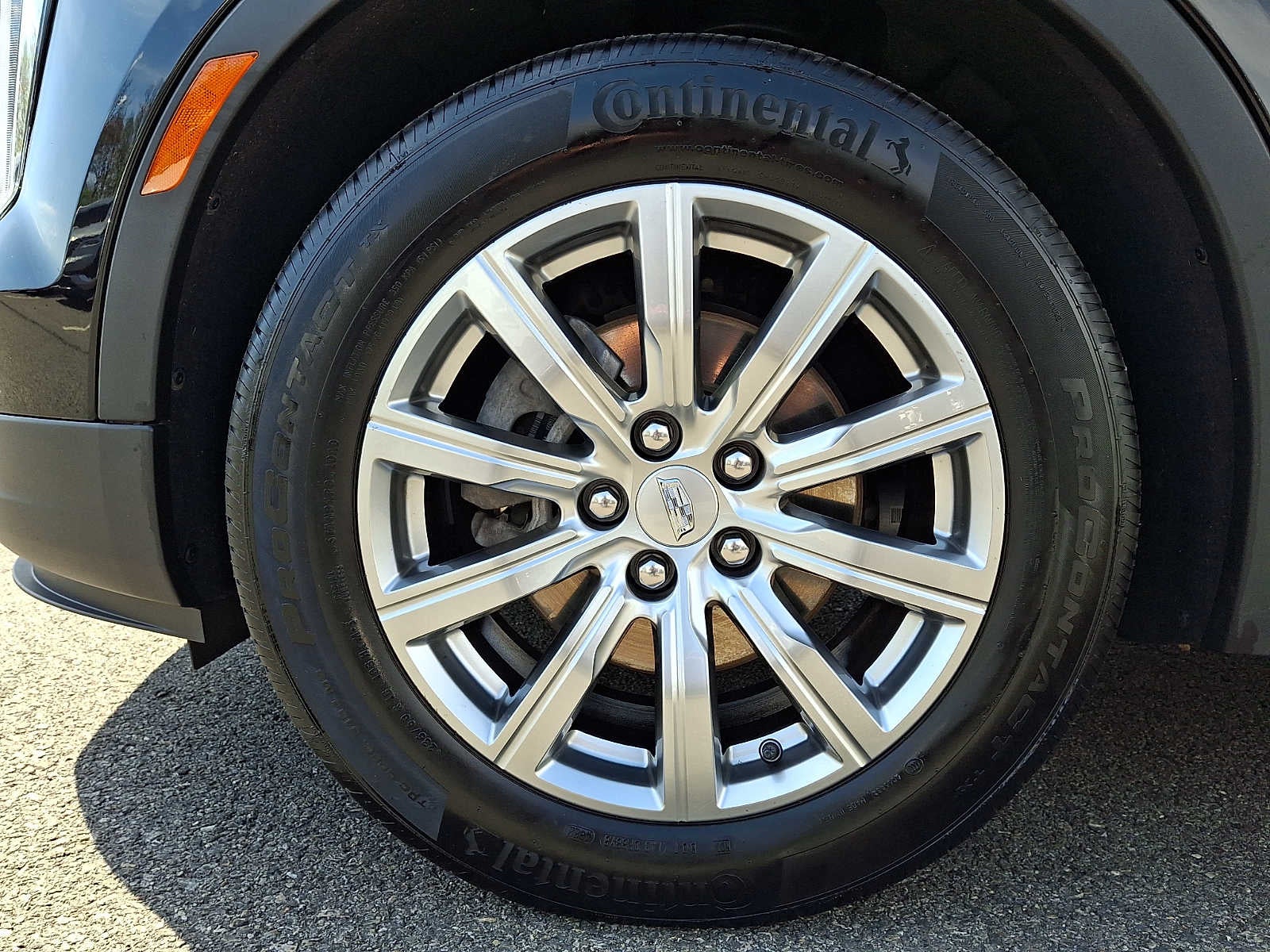 2023 Cadillac XT4 AWD 4dr Premium Luxury