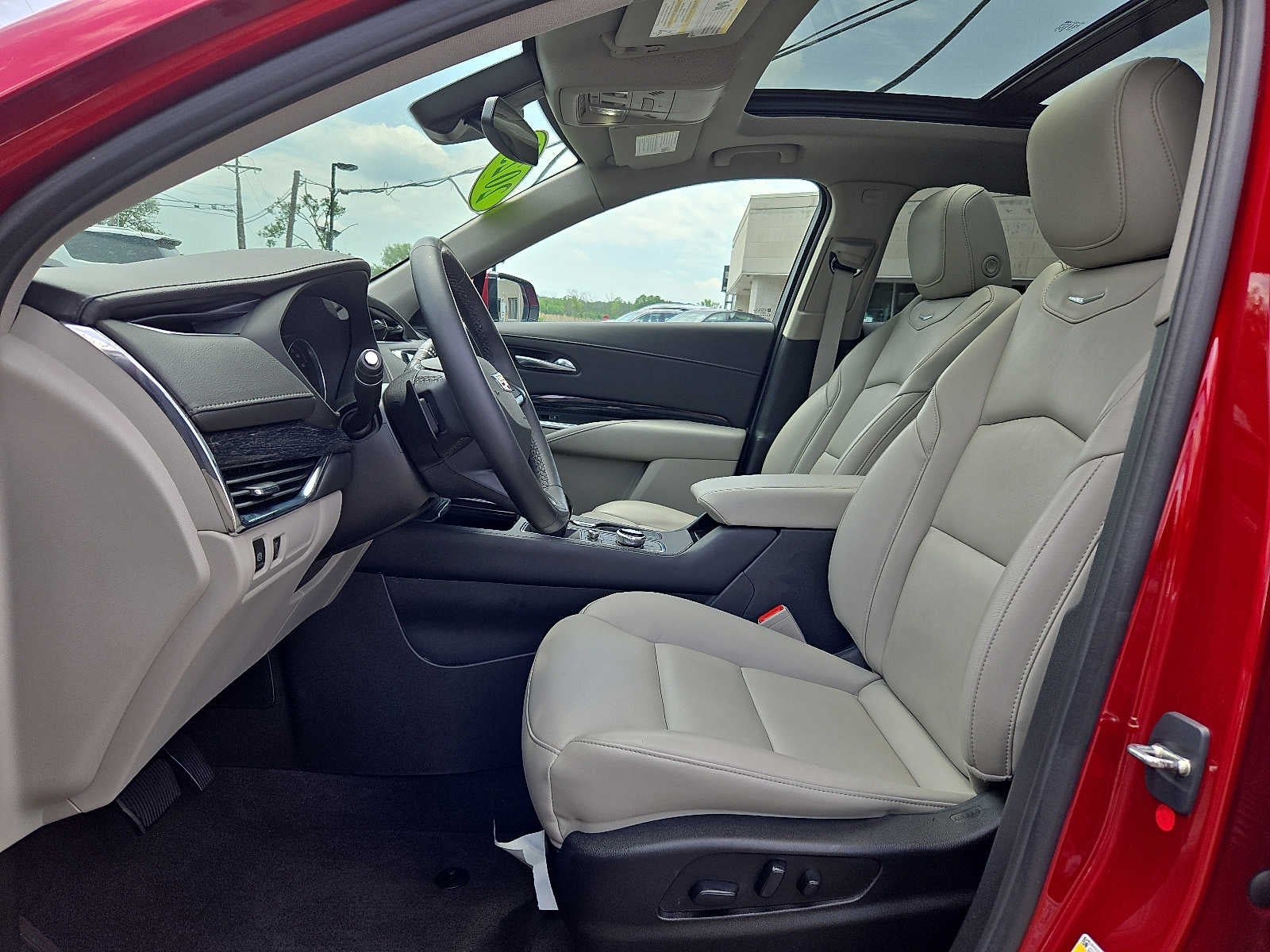 2023 Cadillac XT4 AWD 4dr Premium Luxury