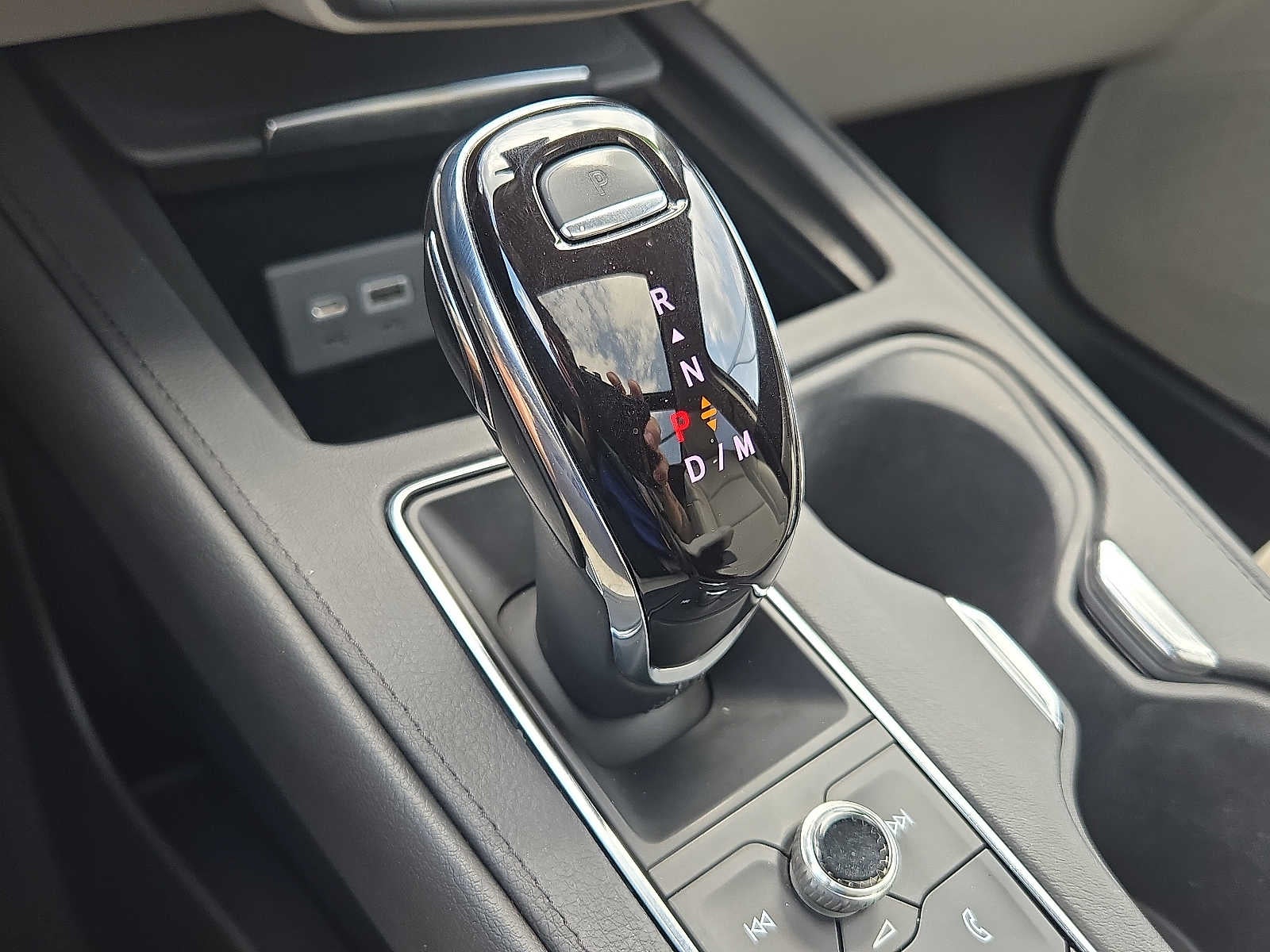 2023 Cadillac XT4 AWD 4dr Premium Luxury