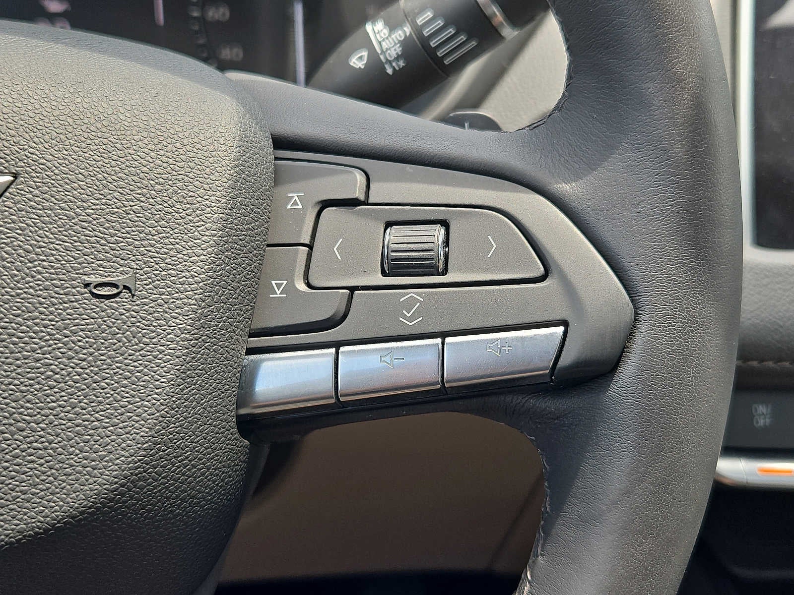 2023 Cadillac XT4 AWD 4dr Premium Luxury