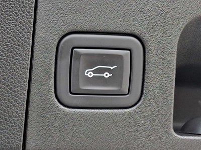 2024 Cadillac XT4 AWD 4dr Premium Luxury