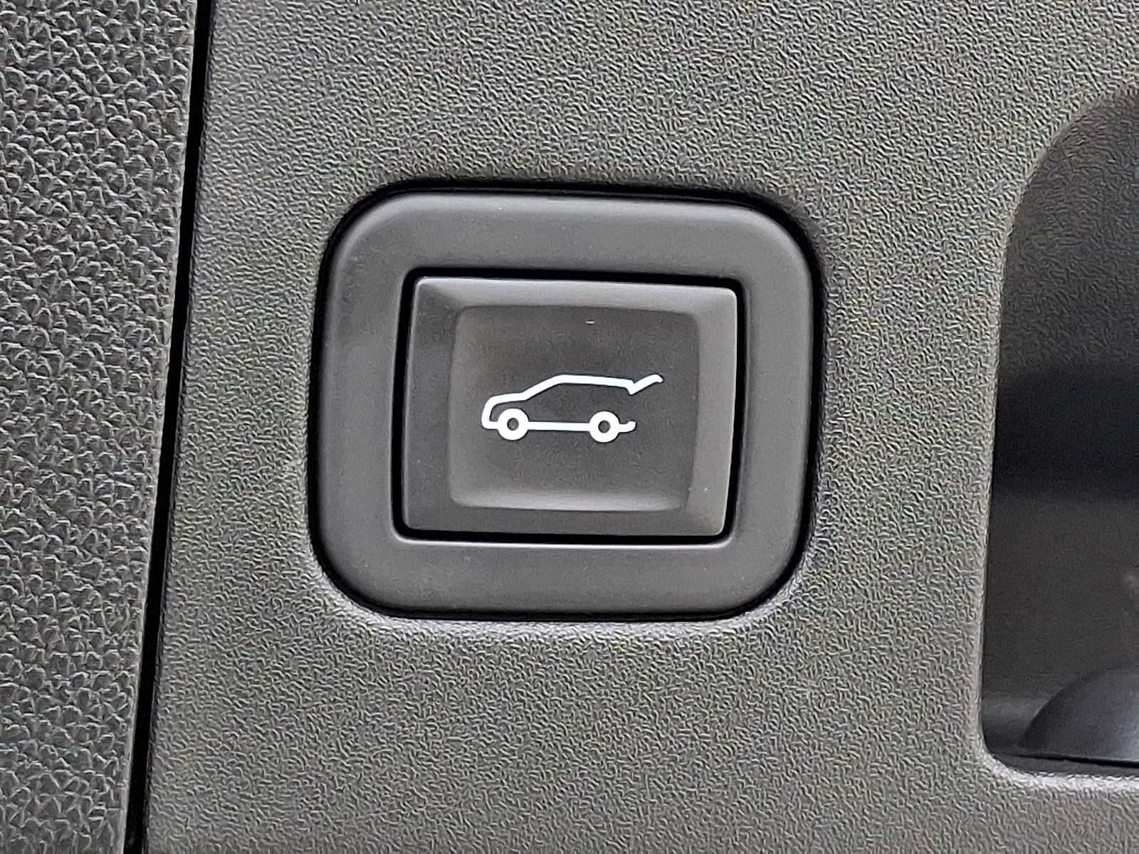 2024 Cadillac XT4 AWD 4dr Premium Luxury