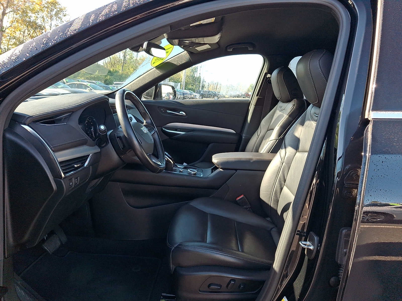 2022 Cadillac XT4 AWD 4dr Premium Luxury