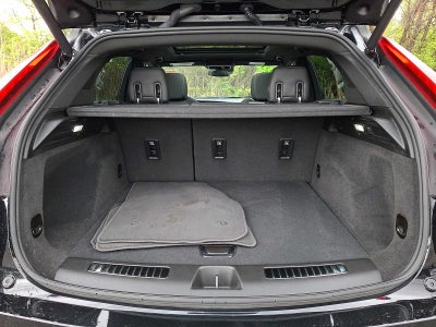 2023 Cadillac XT4 AWD 4dr Premium Luxury