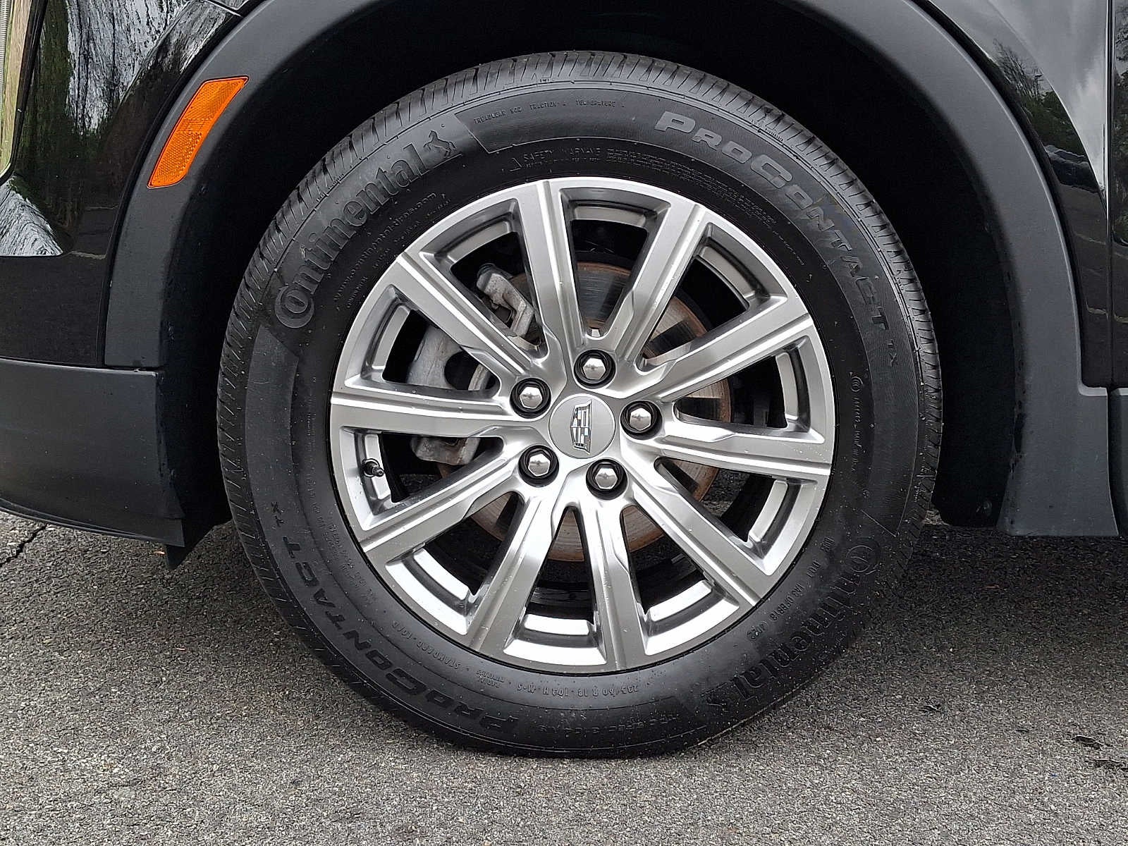 2023 Cadillac XT4 AWD 4dr Premium Luxury