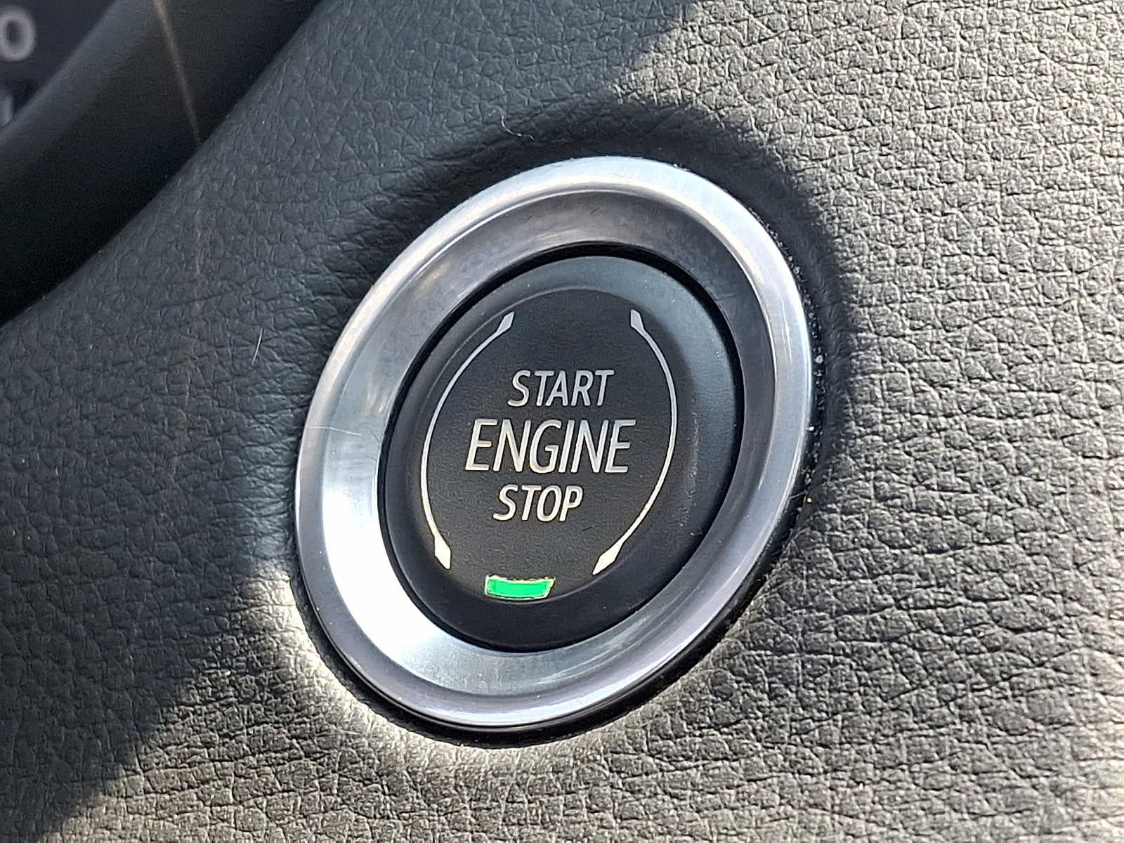 2023 Cadillac XT4 AWD 4dr Premium Luxury