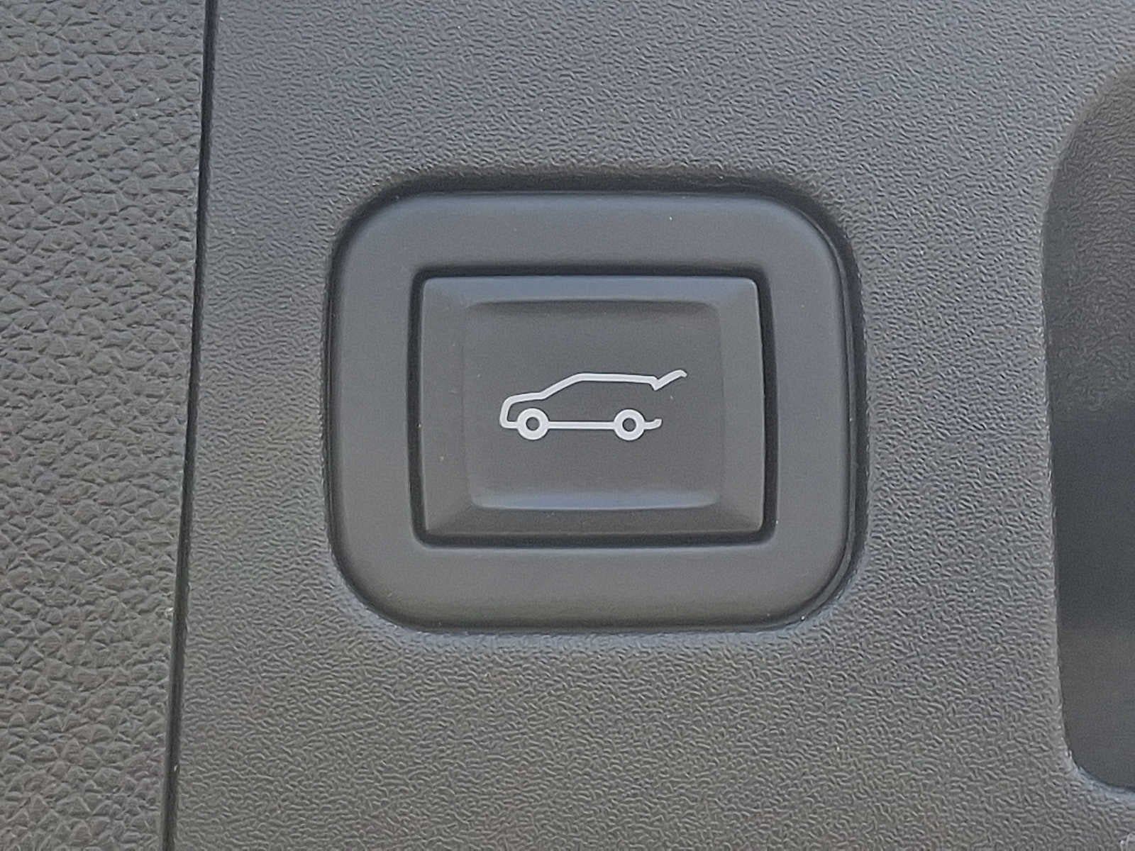 2023 Cadillac XT4 AWD 4dr Premium Luxury