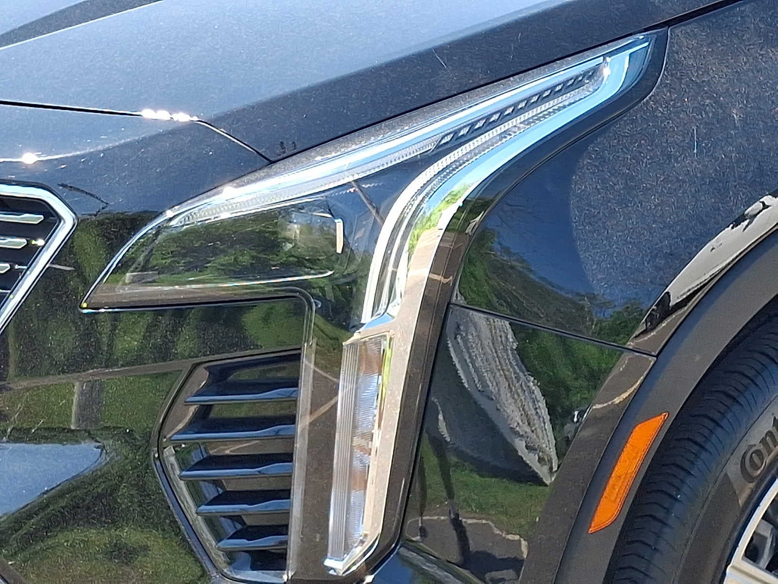 2023 Cadillac XT4 AWD 4dr Premium Luxury