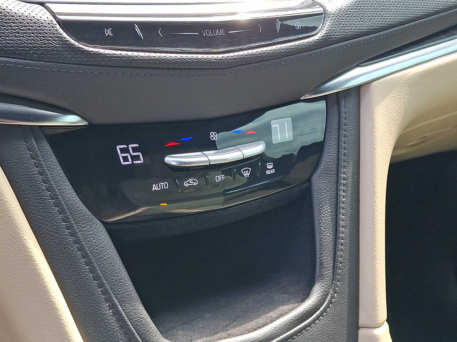 2017 Cadillac XT5 FWD 4dr