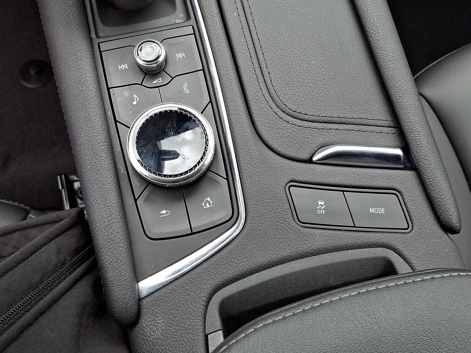 2023 Cadillac XT5 AWD 4dr Luxury