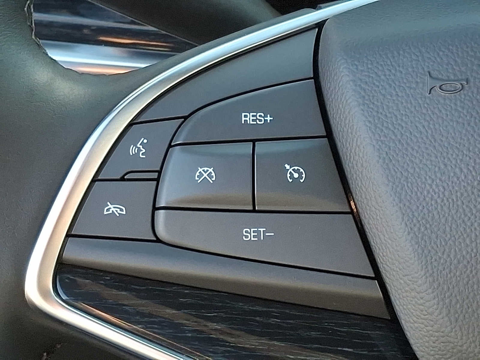 2026 Cadillac XT5 AWD 4dr Premium Luxury