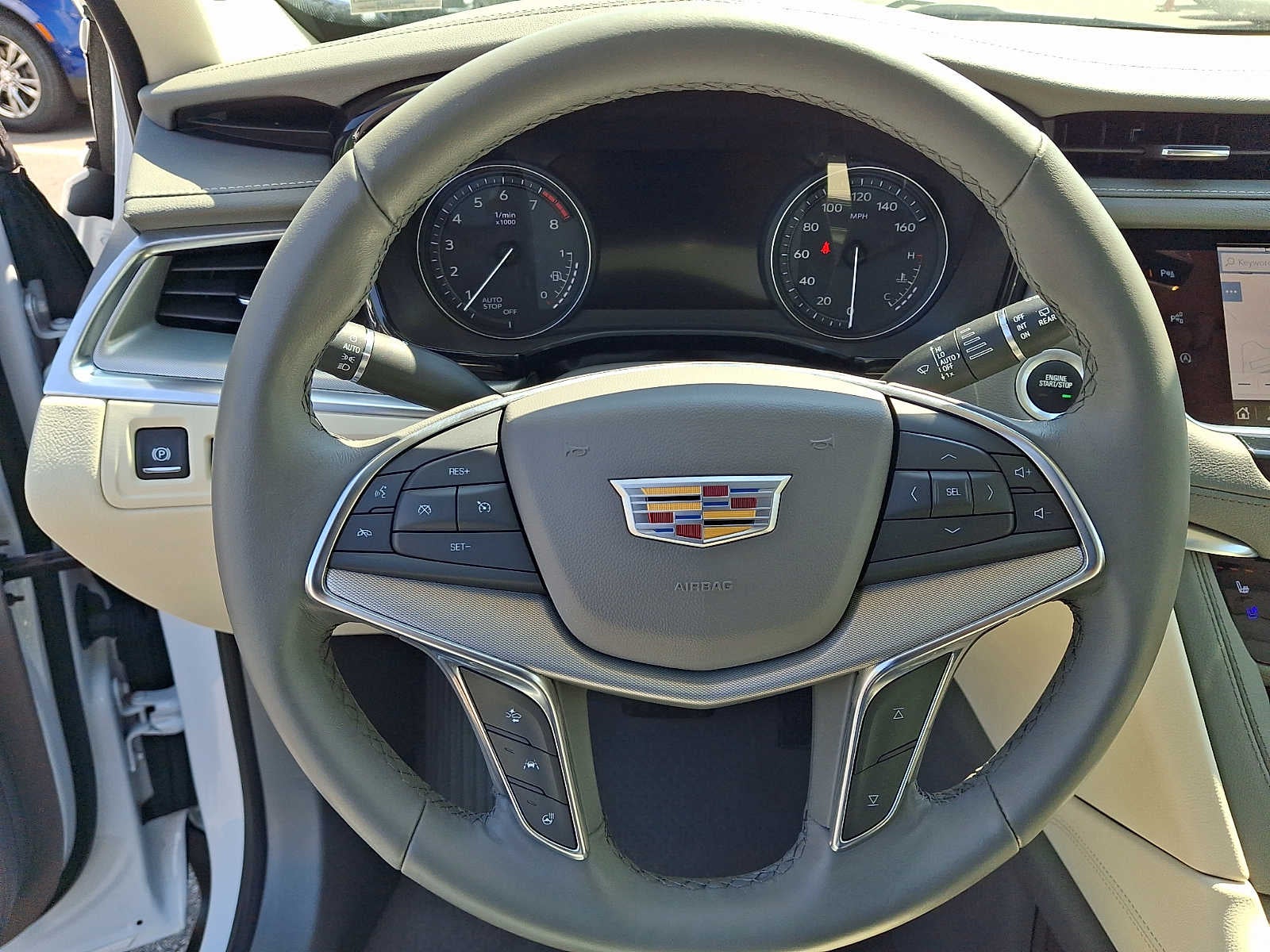 2024 Cadillac XT5 AWD 4dr Premium Luxury